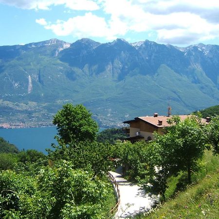 Agriturismo La Zangola Tremosine Luaran gambar