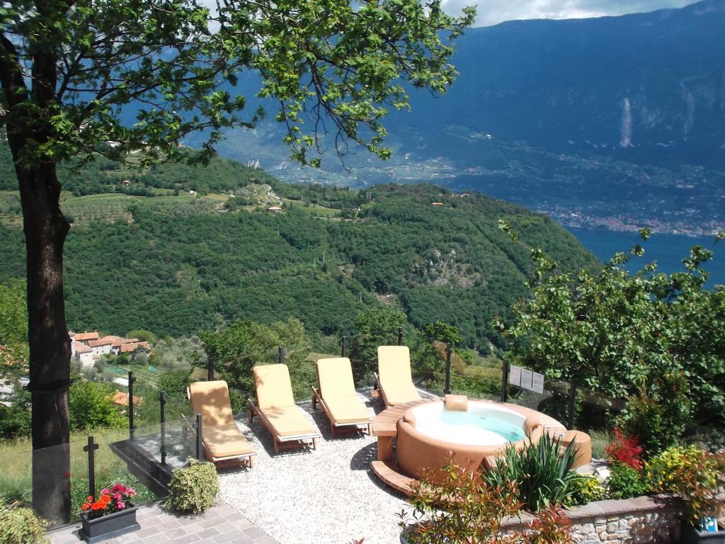 Agriturismo La Zangola Tremosine Luaran gambar