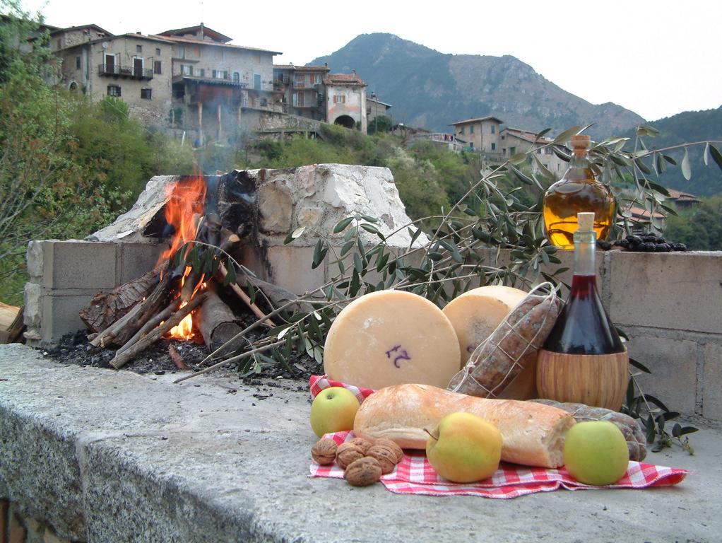 Agriturismo La Zangola Tremosine Luaran gambar